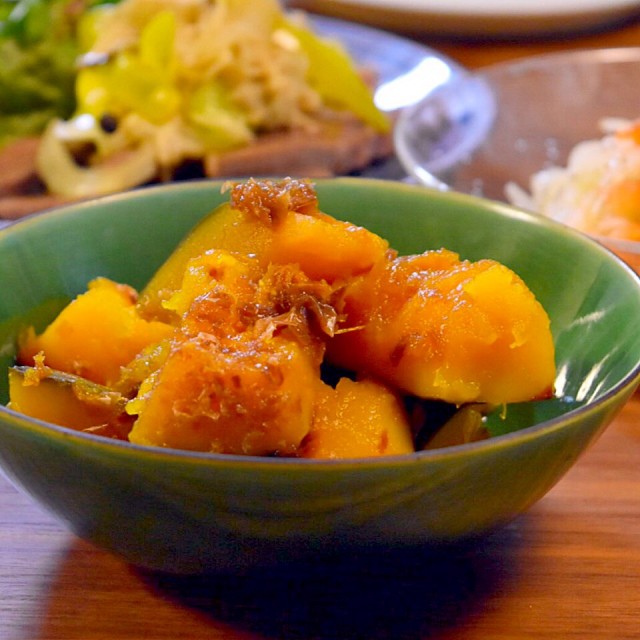 Pumpkin cooked with Katsuobushi (bonito flakes)